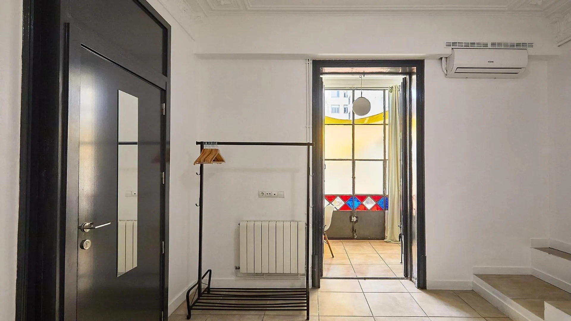 Guest house Ella Hostel Gran Via Barcelona