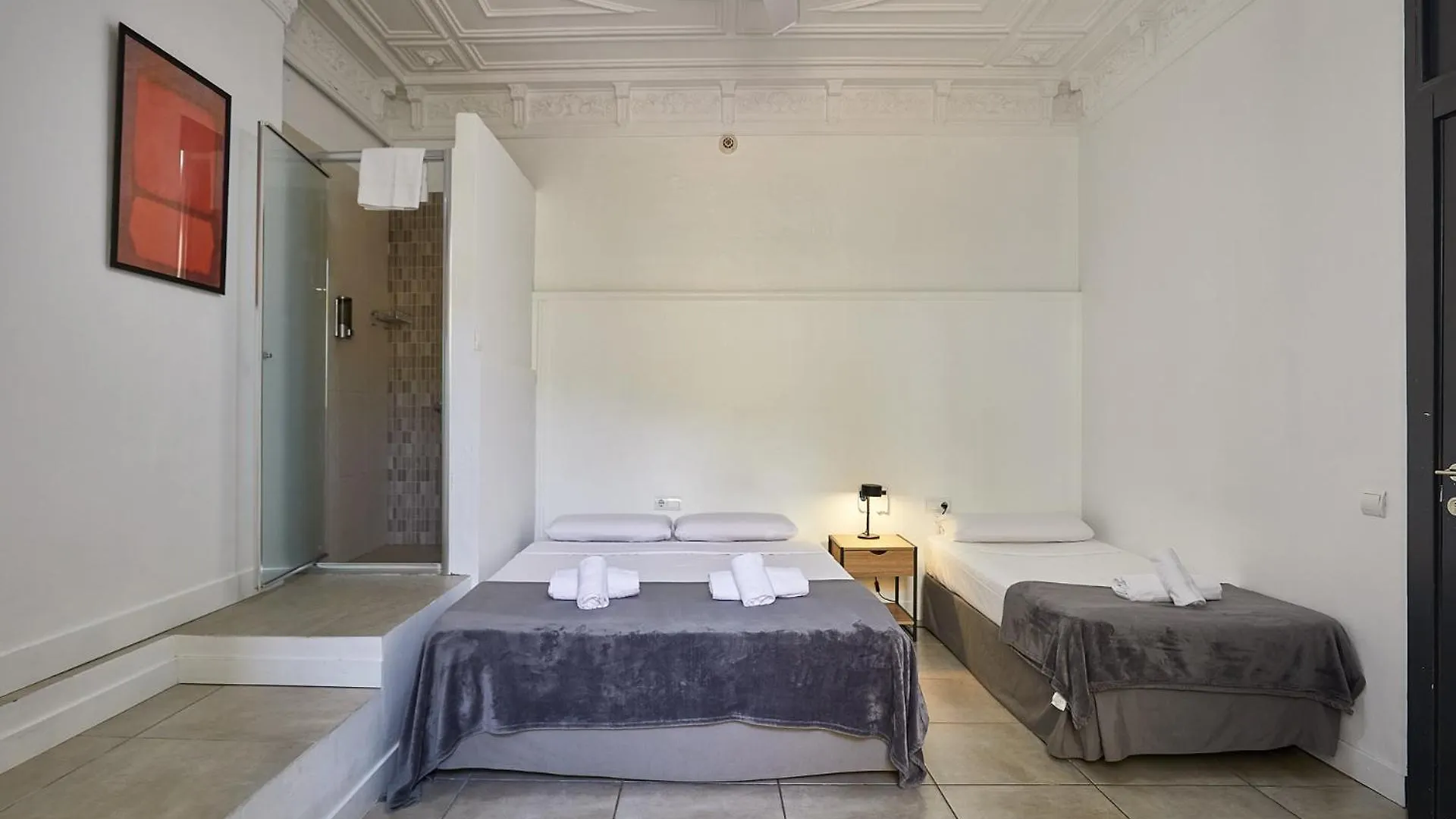 Guest house Ella Hostel Gran Via Barcelona