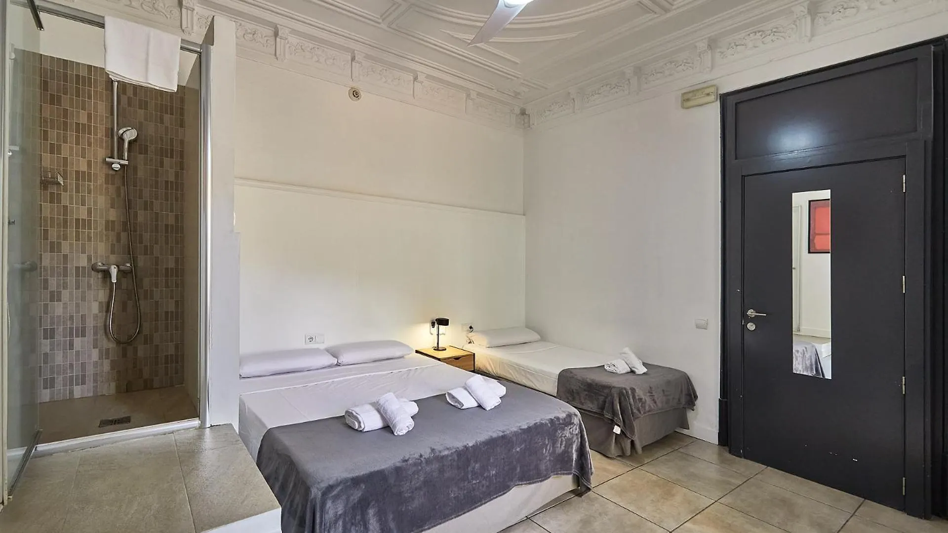 Ella Hostel Gran Via Barcelona 2*,  Spanien