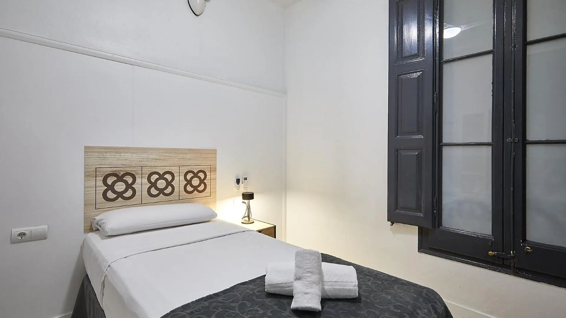 ** Gasthof Ella Hostel Gran Via Barcelona Spanien