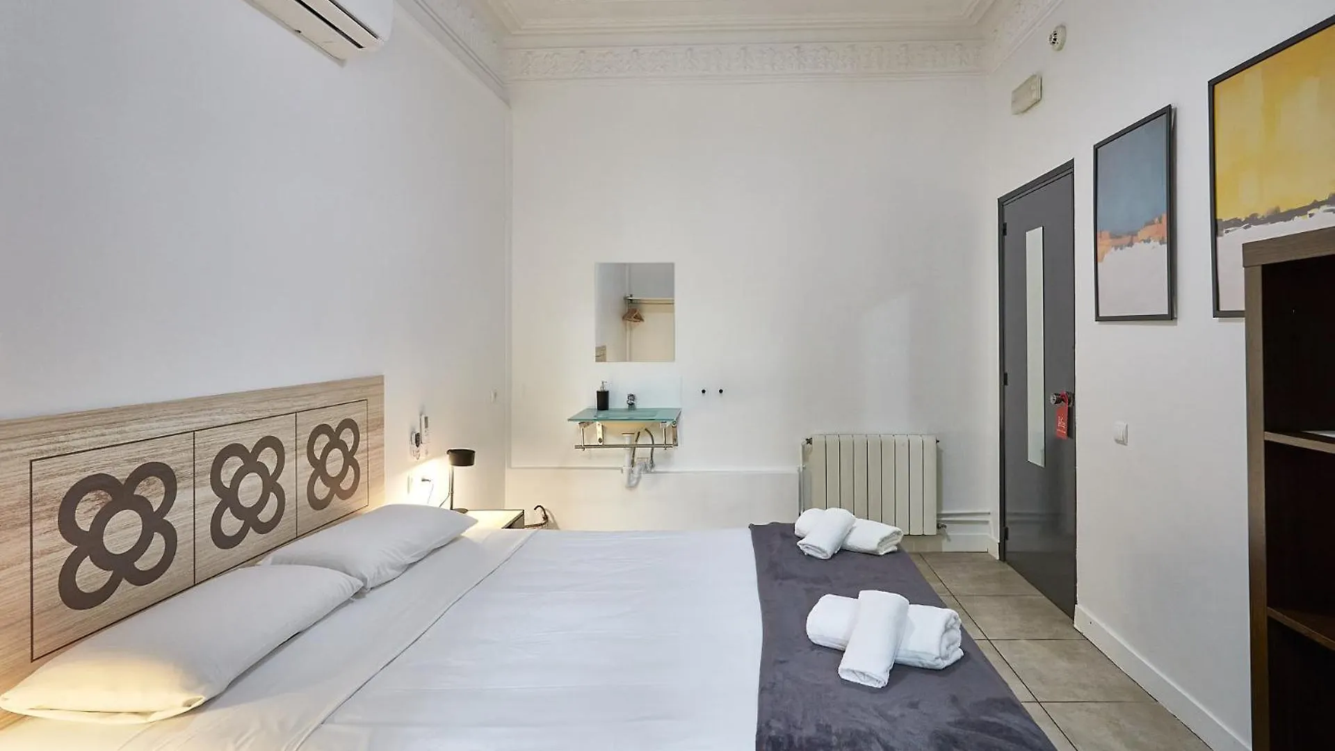 Ella Hostel Gran Via Barcelona Gasthof