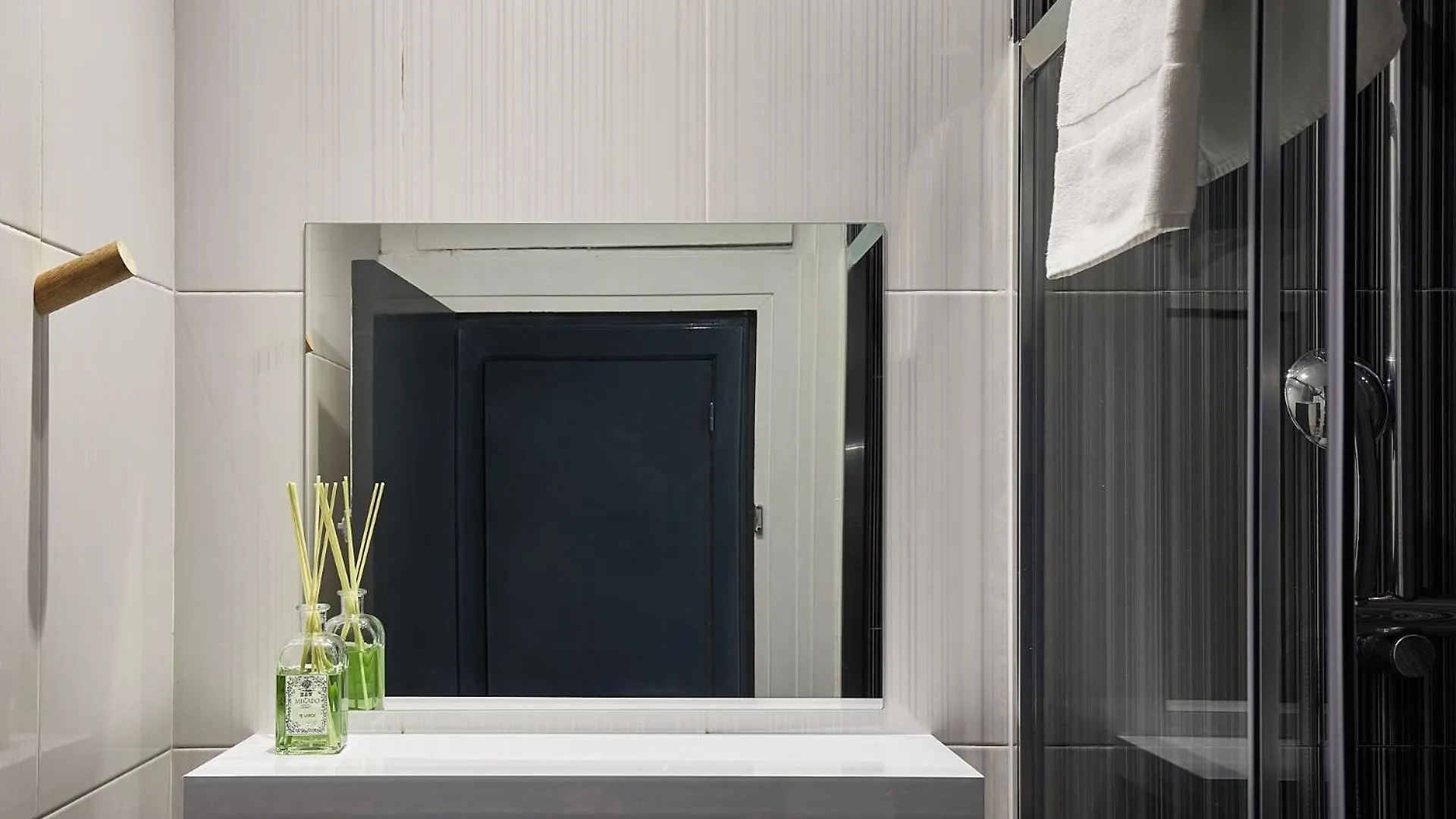 Ella Hostel Gran Via Барселона